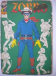 HQ - ZORRO - Nº 33 -4ª Série - Dezembro de 1979 - Editora Ebal - Formatinho - Revista em bom estado de conservação, contendo 32 páginas. OBS. Leves perdas na capa. Veja Imagem.
