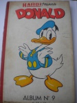 HQ - Raridade - DONALD - (HARDI APRESENTA) - Álbum Nº 9 - Nº 209 à 234 - 4º Ano - 183 - Ano 1950 - Formato 27 X 41 cm - CAPA DURA - Álbum em bom para muito bom estado de conservação, contendo mais de 250 páginas, com histórias em cores e outras em P&B <<<<<<<< OBS >>>>>>>> O álbum tem histórias com diversos personagens conhecidos no Brasil além do Pato Donald. Lombada com alguns esfolamentos. PUBLICAÇÃO FRANCESA, no idioma francês.