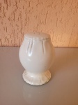 Paliteiro em louça  branca feito na China. Peça da década de 80. Se encontra em perfeito estado de conservação.  Altura:9cm   Diâmetro da boca:5cm    Diâmetro da base:6,5cm
