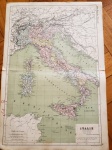 ATLAS GROSSELIN-DELAMARCHE - DE GEOGRAFIA, FÍSICA, POLÍTICA E HISTÓRIA, seus criadores foram, Augustin Grosselin (1800-1878) e Alexandre Delamarche (1815-1884). Esse é um mapa francês representando o mundo do século XVIII, mas foi impresso no começo do século XIX, mostra a Itália e seus limites atuais. Tamanho:  48 x 34 cm.