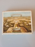 Antigo cartão postal do palácio de Versalhes. O item possui 14 fotos do local e é de 1970. Altura: 8cm; Largura: 10,5cm; Comprimento total quando aberto: 1 metro.