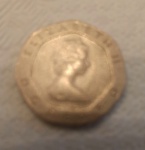 Numismática - Moedas Estrangeiras - D.C. REG. F.D. - Twenty Pence - FLOR DE CUNHO - Esfígie de Elisabeth II. 164