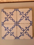 Conjunto de quatro azulejos português, vindo de demolições de casarões do RJ.  Século  XIX. As peças se encontram em bom estado de conservação  como mostram as fotos Altura: 0,8cm  Medidas: 13 X 13cm.
