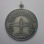Medalha em latim Quod Non Ascendam Ao Infinitum Et Plus Ultra - Alada 40 Anos - 1960 - 2000