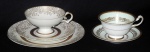 Duas xícaras para chá em porcelana sendo uma do MAICO PARAGON - Modelo QUEEN ELIZABETH e 1 da marca LUGE com selo Weimar. Acompanha prata de bolo.