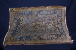 Antigo tapete turco do século XIX -  Hereke de seda, assinado. Peça vendida no estado. Med.: 72,5x53cm.