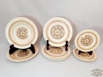 Parte do Aparelho de jantar 9 pratos Ceramica Porto Ferreira  decorados , sendo: 2 fundos 23,5 cm diametro, 4 rasos 24 cm diametro e 3 Sobremesa 18 cm diametro.