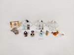 Lote 12 Objetos  miniaturas decorativos diversos , vidro, porcelana e outros materiais. maior 6 cm x 9 cm e menor 2 cm
