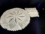 Lote de 3 Toalhinhas diversas em croche Medida: 60 cm diametro  e 31 cm e 20 cm x 30 cm