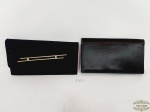 2 bolsas  Carteiras Femininas sem Material Sintetico Preta. Medida: 21,5 cm x 11,5 cm e 22 cm x 12 cm.