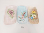 3 Petisqueiras em Porcelana Pintada a Mão Floral Steatita. Medida: 10,5 cm x 20 cm