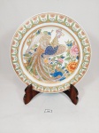 Prato Decorativo em Porcelana Panda  oriental decorado Ave. Medida:26 cm diametro