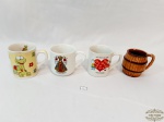 Lote 04 Canecas Porcelana Decoradas. Medida: Maior 8,5 cm altura x 7,5 cm diametro e menor 7,5 cm altura x 5,5 cm diametro.