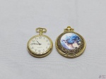 Lote de 2 replicas de relógio de bolso antigos à quartz da coleção Gentleman, necessita de bateria. Medindo o maior 5cm de diâmetro.