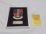 Lote de duas placas de homenagem do exército brasileiro. Medindo a maior 21,5cm x 18,5cm.