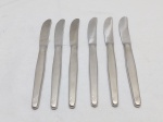 Jogo de 6 facas de sobremesa em aço inox Hercules, modelo riscadinho. Medindo 19,5cm de comprimento.