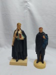 2 esculturas de formandos em cerâmica. Medindo 25cm de altura.