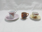 Lote de 3 xícaras de café com 2 pires em porcelana para coleção.