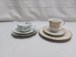 Lote de 2 trios de chá com bolo em porcelana, sendo um Germer e um Renner Romantique. Leves bicados.