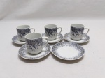 Jogo de 4 xícaras de café com 5 pires em porcelana Schmidt, modelo Skandia.