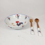 Saladeira com par de talher porcelana paraná decorada com galos de barcelos. Medida saladeira  9 cm x 26 cm talher 30 cm