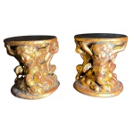 Par de peanhas/bases para vaso em madeira com foleação de ouro com anjos esculpidos - altura 21 cm x diâmetro 19 cm