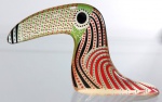 ABRAHAM PALATNIK – Escultura cinética representando tucano em resina de poliéster de manufatura Abraham Palatnik. Medindo 9,3 cm de altura por 17,5 cm de comprimento. 