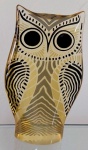 ABRAHAM PALATNIK – Escultura cinética representando coruja em resina de poliéster de manufatura Abraham Palatnik. Medindo 9,5 cm de altura por 5,8 cm de comprimento. 