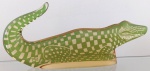ABRAHAM PALATNIK – Escultura cinética representando crocodilo em resina de poliéster de manufatura Abraham Palatnik. Medindo 8,4 cm de altura por 19,5 cm de comprimento. 