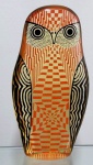 ABRAHAM PALATNIK – Escultura cinética representando coruja em resina de poliéster de manufatura Abraham Palatnik. Medindo 12,5 cm de altura por 6,3cm de comprimento. 