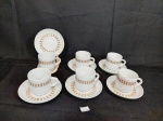 Jogo de 6 xicaras de café em Porcelana Pozanni  bordas Decoradas. Medida: 4,5 cm x 5 cm e pires 10 cm