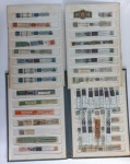 COLECIONISMO -Curiosa coleção com dezenas de selos fiscais de bebidas alcoólicas organizadas em um pequeno caderno de selos.