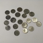 L. Acumulação de 20 moedas de 1, 2 e 5 centavos do Brasil. Final dos anos 60.