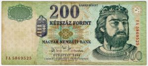 Numismática, Hungria. 200 Forint, 2004.