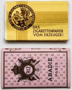 Militaria, II Guerra. Papel para cigarros elaborado na França e Holanda para as tropas alemães e venda ao público. Preço RM 1,30, com 100 folhas.