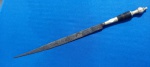7 - FACA REGIONAL NORDESTE BRASIL - AO MODO FACA DE PONTA - COMPRIMENTO TOTAL 28 CM , LÂMINA  19 CM - AÇO CARBONO - BOTÃO REDONDO COM RICASSO LAVRADO -  EMPUNHADURA EM ANÉIS DE CHIFRE, E METAL