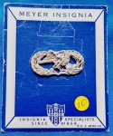 10 - U. S. AIR FORCE -  MAINTENANCE  BADGE - 4,2 X 2 CM - ANOS 80 -