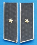 35 - PLATINAS SOVIÉTICAS, INSIGNIA DE OMBRO