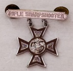 U.S. MARINE CORPS Marksmanship Qualification Badge, SHARPSHOOTER RIFLE