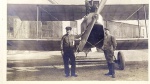 PRIMEIRA GUERRA MUNDIAL, AVIAÇÃO, AEG C IV, FOTO 17 X 12 CMO AEG C.IV foi um avião de reconhecimento biplano, monomotor alemão de dois lugares, utilizado pela Luftstreitkräfte na Primeira Guerra Mundial, a partir de 1916. Ele era baseado no C.II mas incluía uma metralhadora de 7,92 mm "Spandau" voltada para a frente sobre as asas superiores.