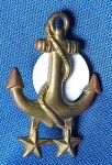 20 - MARINHA DO BRASIL - ANTIGA INSIGNIA METÁLICA - DISTINTIVO/BADGE - COLÉGIO NAVAL   2 X 2,7 CM -  SEGUNDO ANO