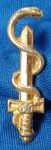 ANTIGA INSIGNIA -DISTINTIVO - EXÉRCITO BRASILEIRO - OFICIAL MÉDICO  - 27  X 8 MM - ESTAMPADO FUNDIDO - FIXAÇÃO POR ALFINETE