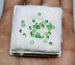 Precioso e raro lote de Belíssimos Peridotos , composto por 35 unidades totalizando 3.27 cts , clássica lapidação diamante medindo aprox 2.5 mm cada . Excelente qualidade e clareza IF. oportunidade única para montar uma joia de qualidade . Origem Paquistão .