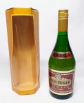 Raríssimo conhaque Napoleon Jules Roger VSOP. Garrafa de 700ml lacrada e sem evaporação. Acondicionada em caixa original.