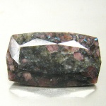 Preciosa e raríssima Nuumite neon 100% natural de excelente qualidade e clareza, clássica lapidação hexagonal brilhante pesando 9.62 cts medindo 18.00 x 10.20 x 6.61 mm . ótimo investimento para montar uma joia de qualidade . origem Groelândia.