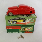 Brinquedo antigo de lata - Maravilhoso Schuco Patent Auto 1010 - Na embalagem original. Funcionando a corda com chave original (veja o vídeo). Fabricado na Alemanha. A caixa mede 14,5cm de comprimento