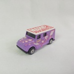 Armored Van - Marvel - Gambit - Carro de coleção em miniatura diecast - Fabricado pela Maisto. Não consta escala (mede 7cm de comprimento). As rodas giram livremente.