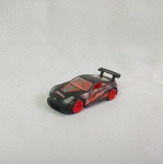 Nissan 350z - Hot Wheels - Carro de coleção em miniatura na escala 1/64 - Fabricado em diecast com partes em plástico injetado. As rodas giram livremente