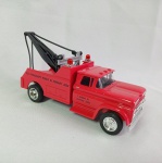 1960 Chevy 6100 wrecker / guincho - Com tema do encontro de Hershey de autos antigos de 2002 - Não consta escala (mede 15cm de comprimento) - Carro de coleção em miniatura diecast. As rodas giram livrement e os pneus são em borracha
