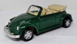 Miniatura Maisto VW1303 Cabriolet  conversível -  verde-   escala 1:36 item de coleção sem embalagem  muito bem conservado